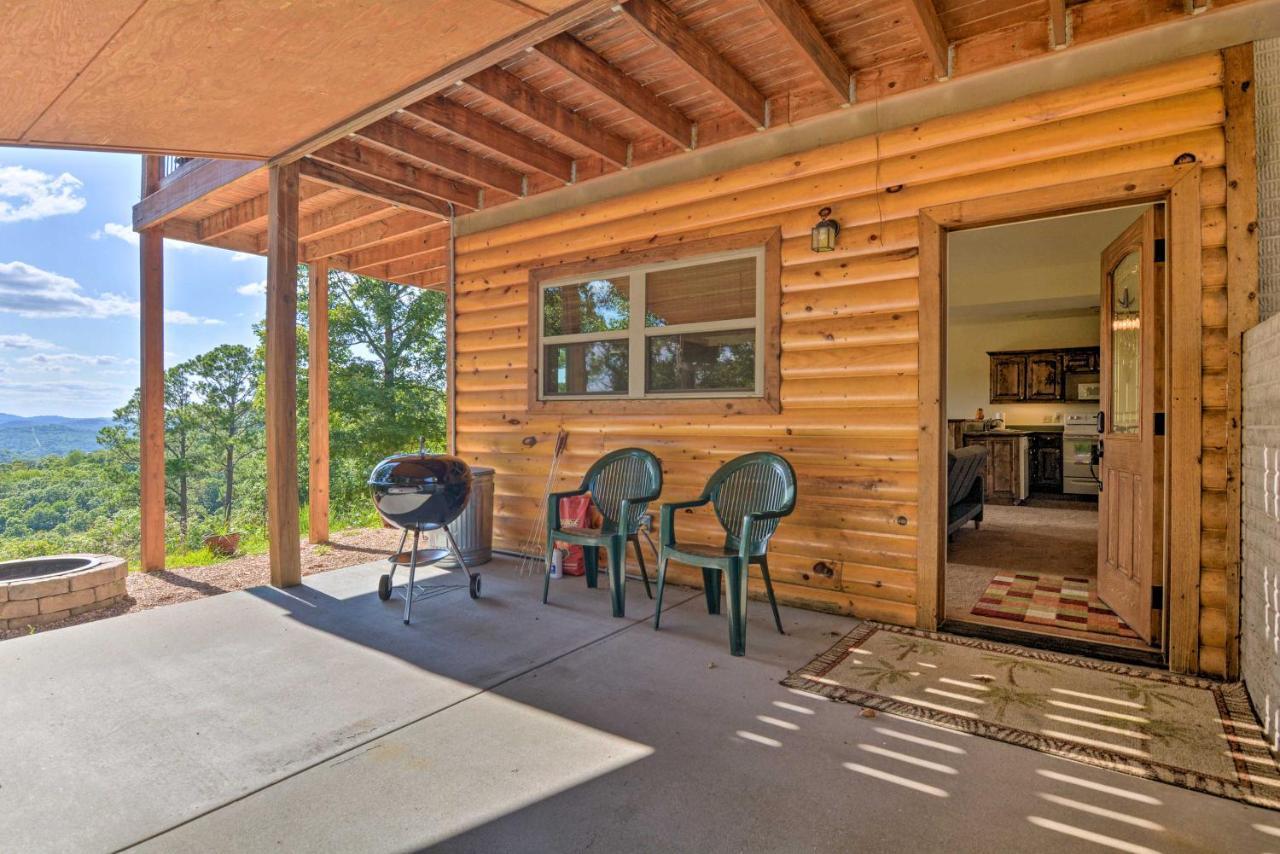 Spacious Log Cabin With Fire Pit And Game Room! Eureka Springs Kültér fotó