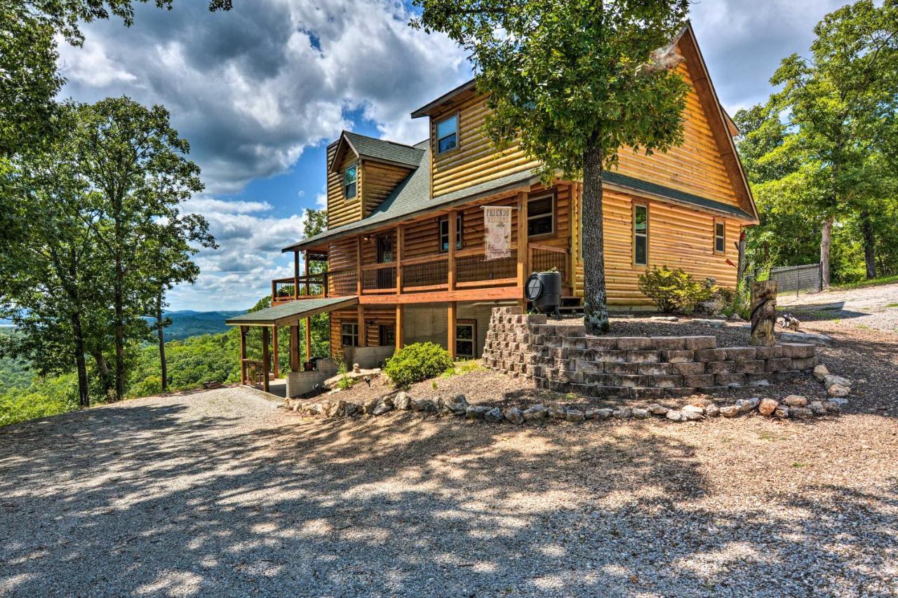 Spacious Log Cabin With Fire Pit And Game Room! Eureka Springs Kültér fotó